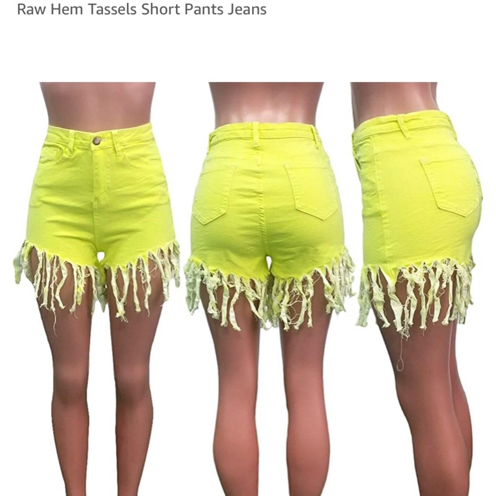 Shorts with fringes - Picture 4 of 4